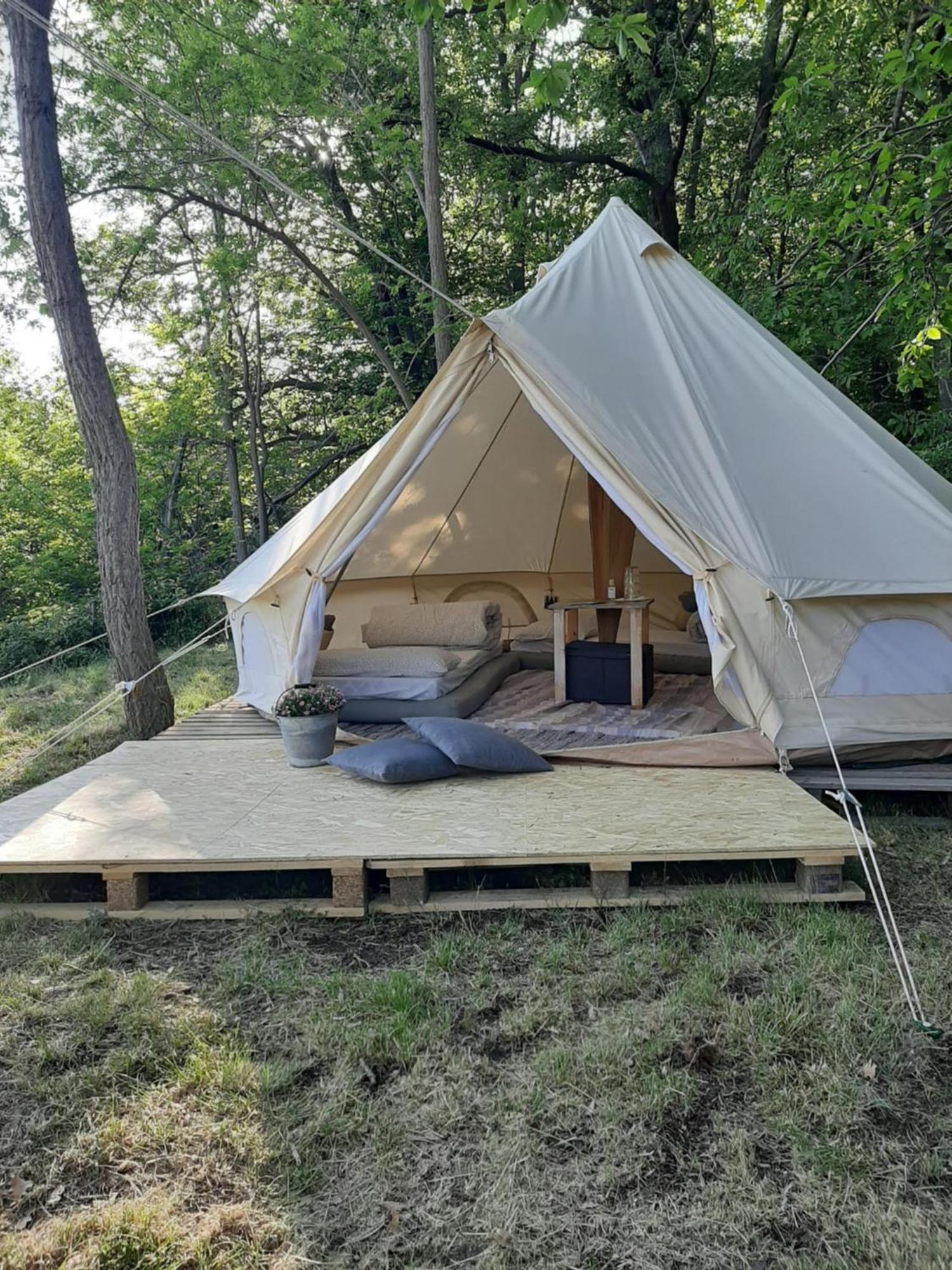 Rifugio Manfre Bivouac Tent Belpasso Exterior photo